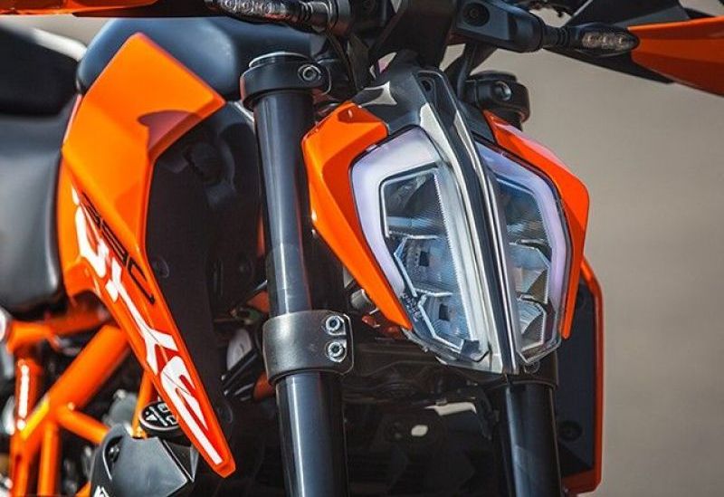 Duke 390